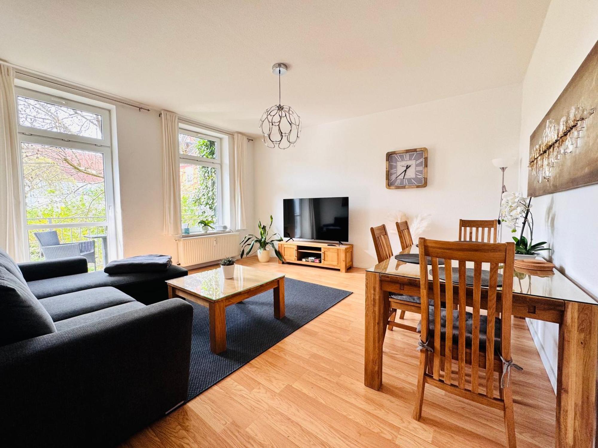 Attraktive Wohnung Im Schoenen Hinterhof Schwerin  Dış mekan fotoğraf
